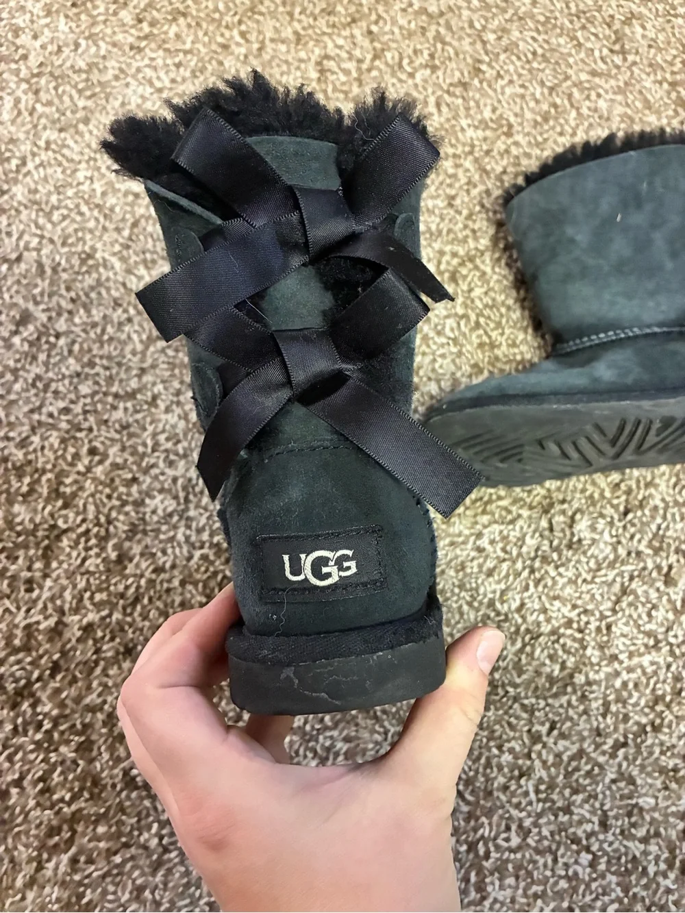 UGG Kids Black Suede Fleece-Lined Pull-On Boots with Back Ribbon